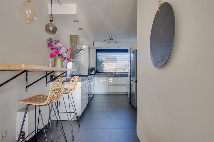 Photo 25 of Lehárstraat 10