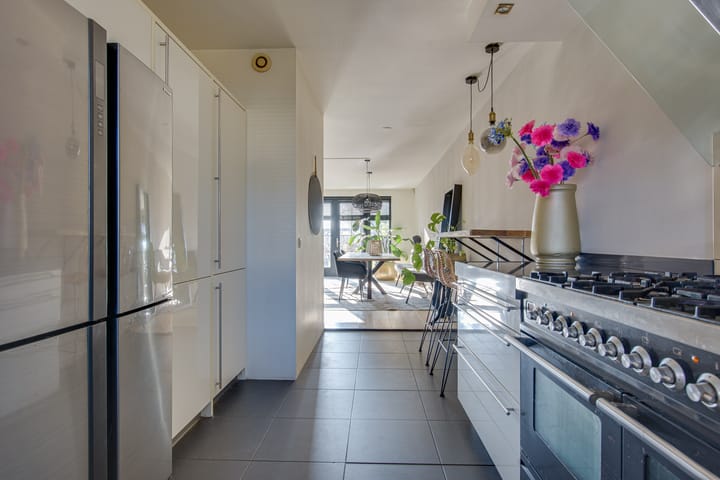 Photo 28 of Lehárstraat 10