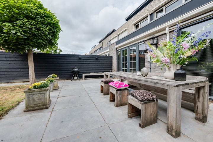 Photo 56 of Lehárstraat 10