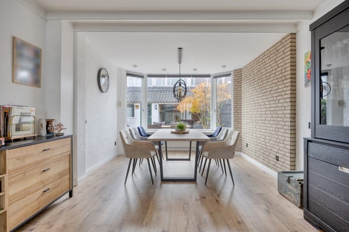 Photo 11 of Hofwijkstraat 11