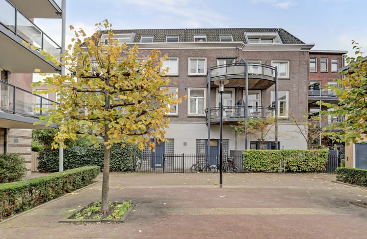 Photo 23 of Grotekerksbuurt 13-B