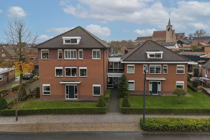 Photo 4 of Denekamperstraat 16-C