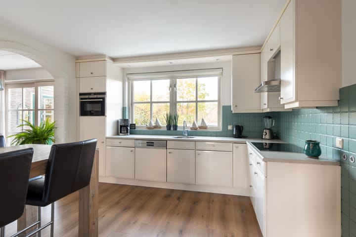 Foto 12 van Voorstraat 9