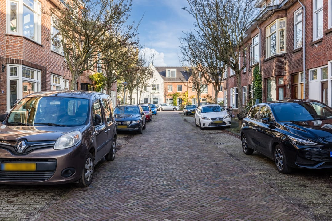 Photo 41 of Frans van Mierisstraat 22