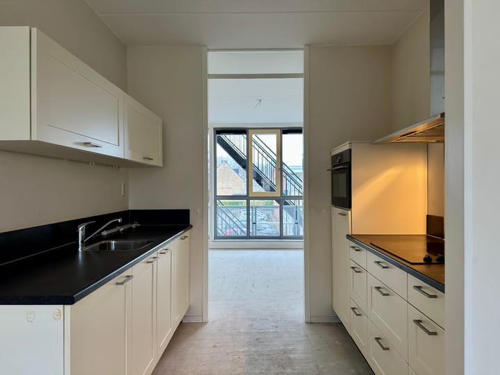 Photo 2 of Raadhuislaan 80-A19