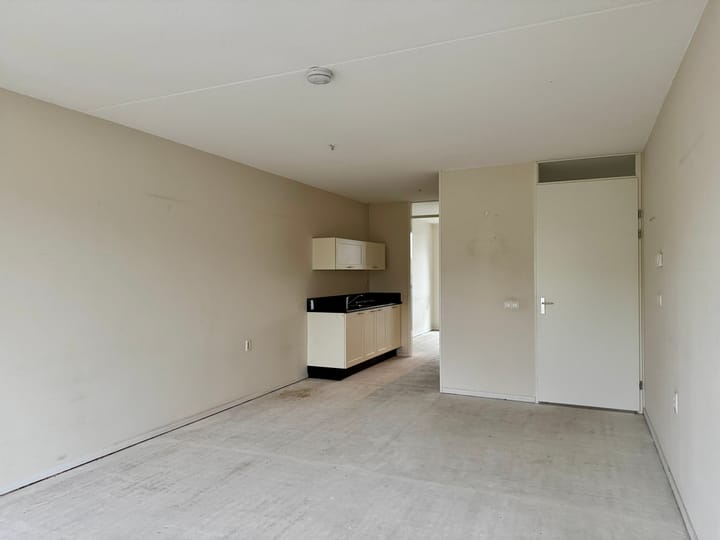 Photo 10 of Raadhuislaan 80-A19