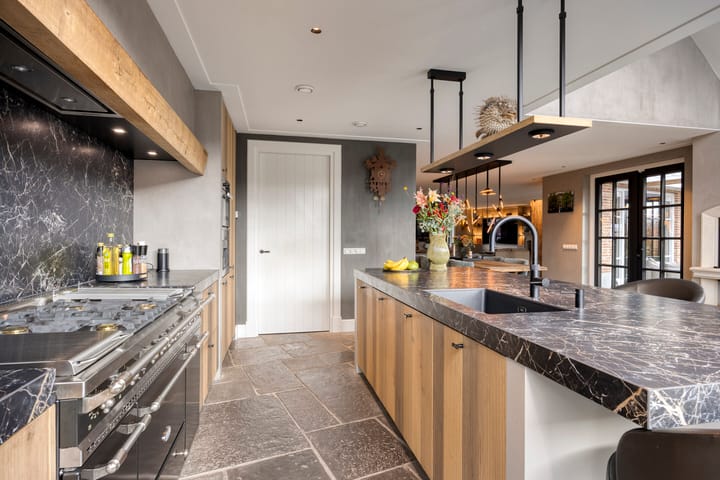 Photo 13 of Parallelweg 15