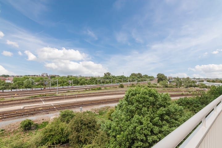 Photo 21 of Theo van Doesburghof 60