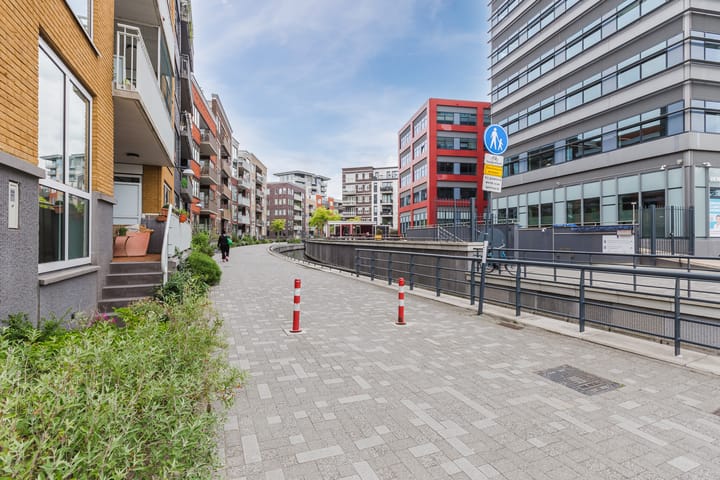 Photo 32 of Theo van Doesburghof 60