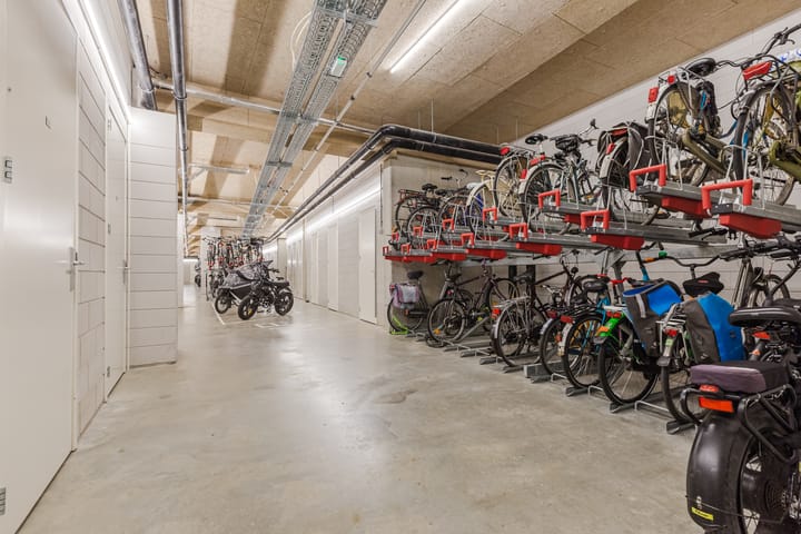 Photo 28 of Theo van Doesburghof 60