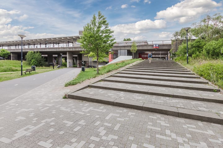 Photo 37 of Theo van Doesburghof 60