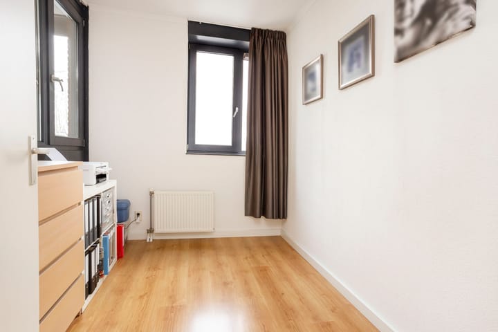 Photo 28 of Kaupangstraat 112