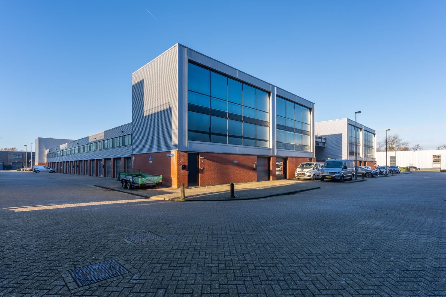 Bekijk foto 1 van Einthovenstraat 47