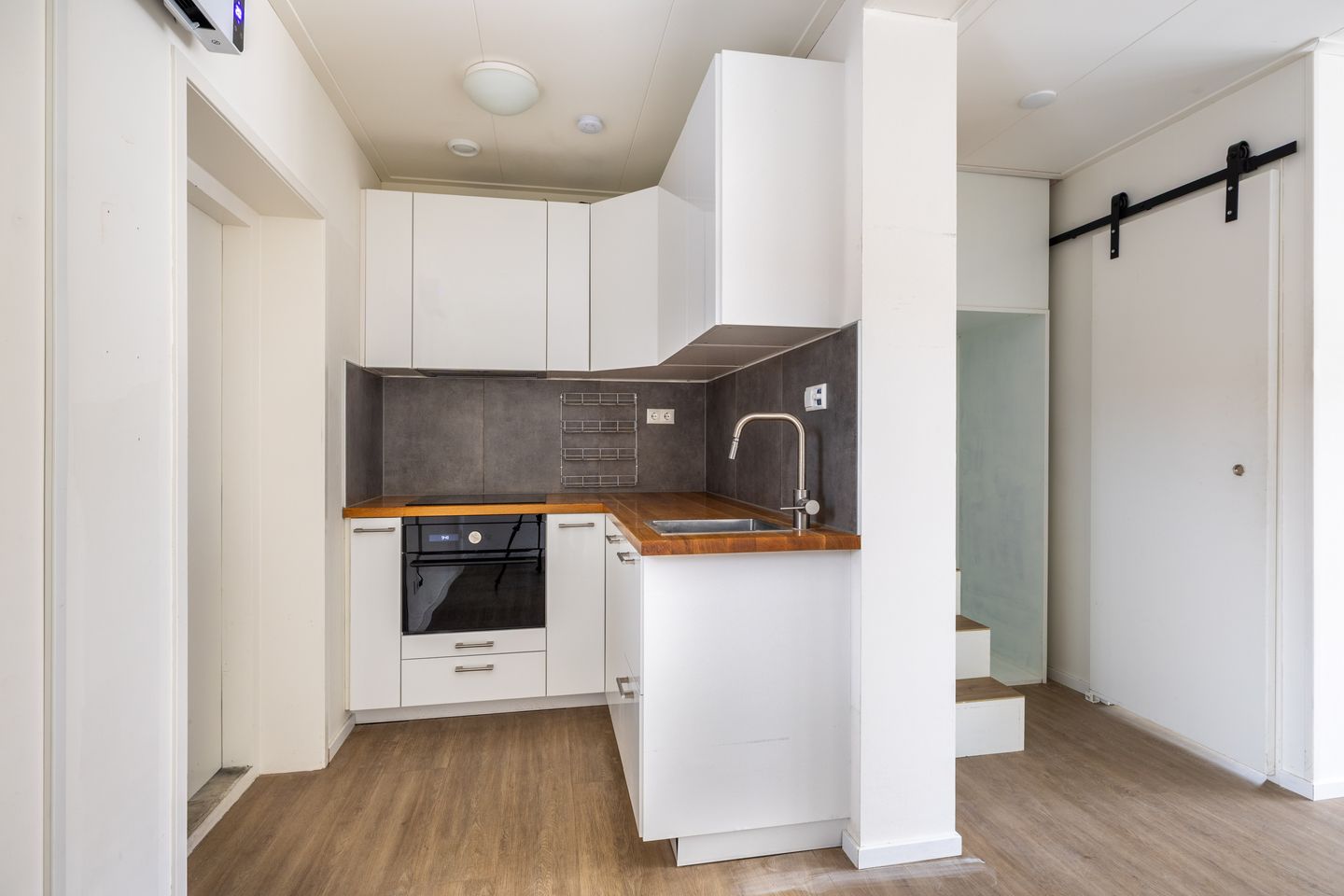 Foto 19 van Salverdastraat 13