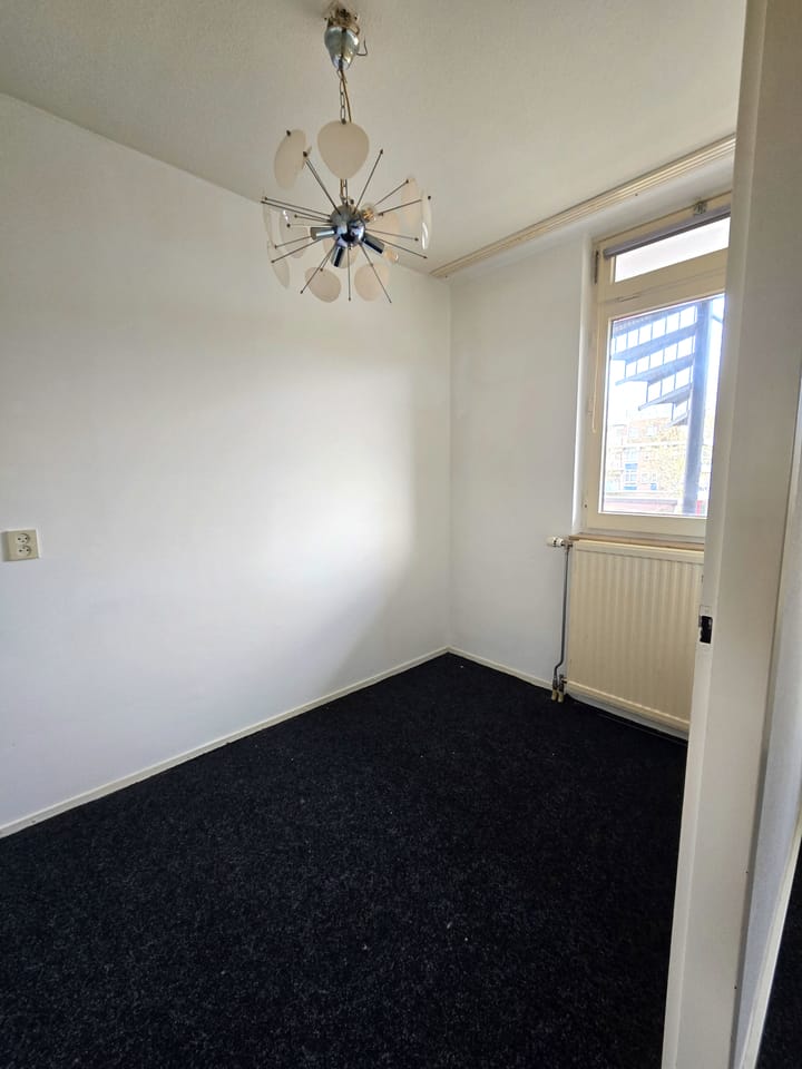 Photo 9 of Zeswegenlaan 303