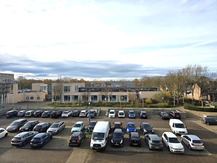 Photo 19 of Zeswegenlaan 303