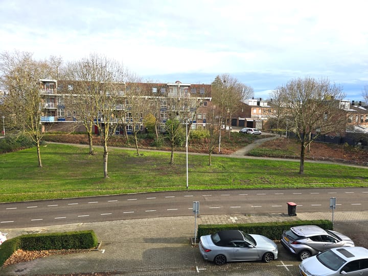 Photo 20 of Zeswegenlaan 303