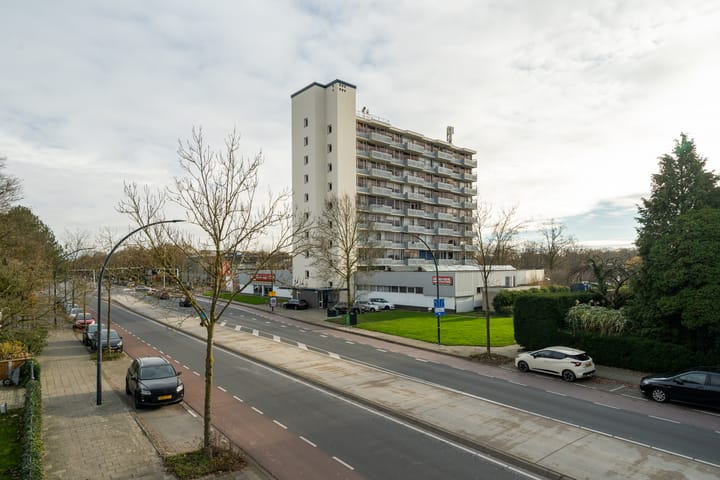 Photo 5 of Gronausestraat 198