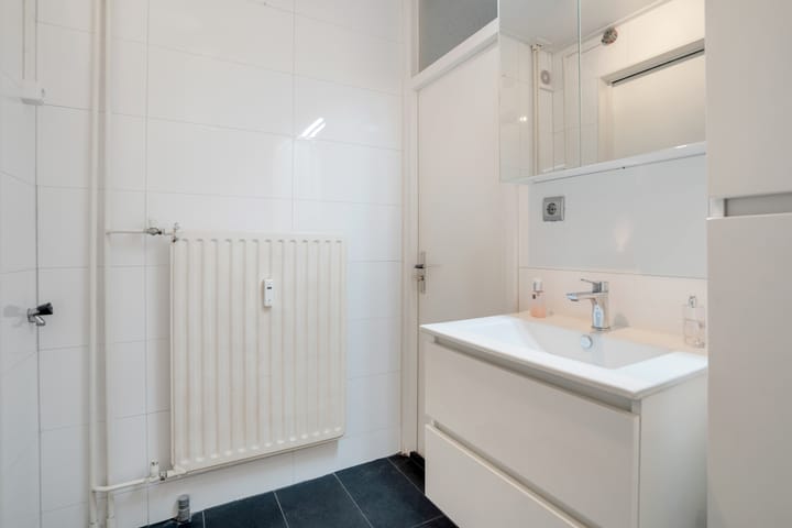 Photo 28 of Gronausestraat 198