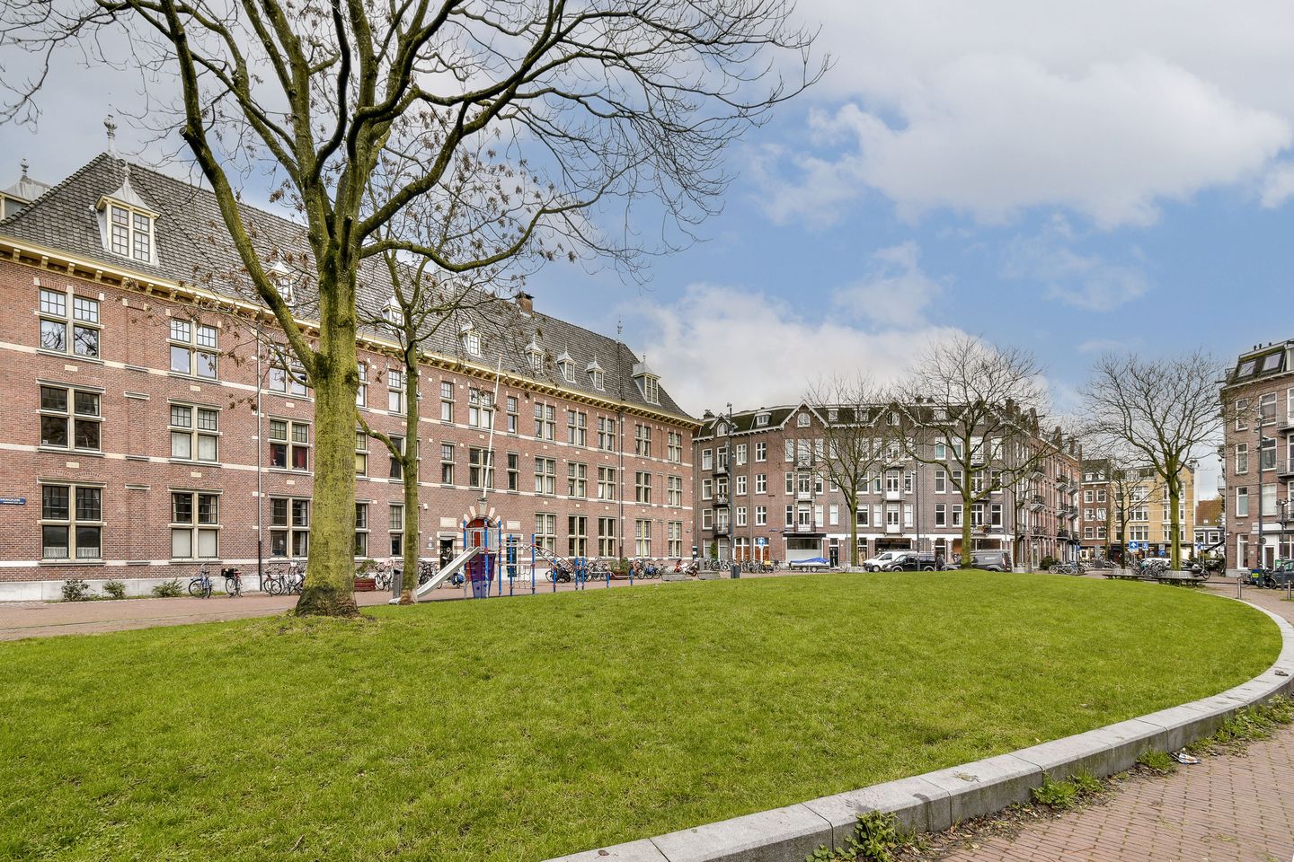 Photo 20 of Brederodestraat 104-1