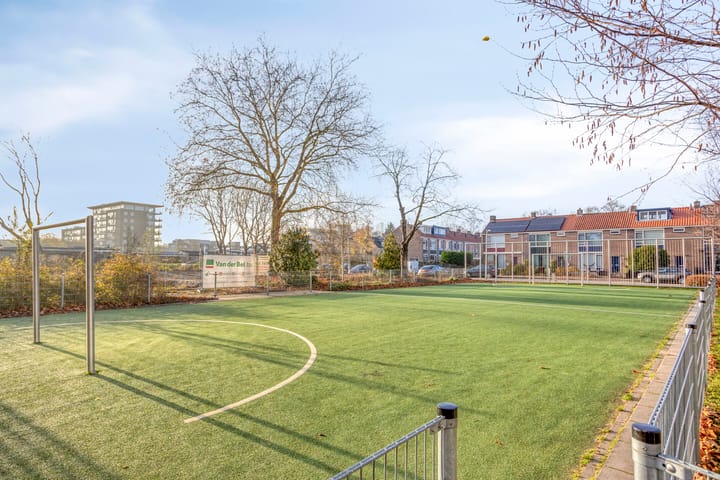 Photo 33 of Saturnusstraat 42