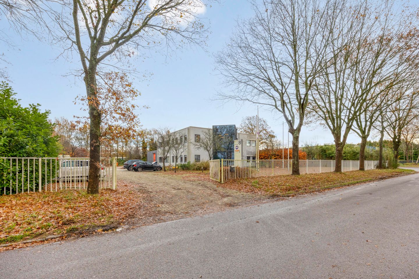 Bekijk foto 2 van Produktieweg 8