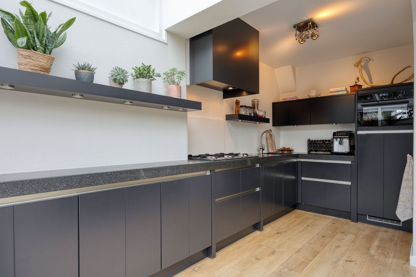 Foto 14 van Dr. Colijnstraat 113