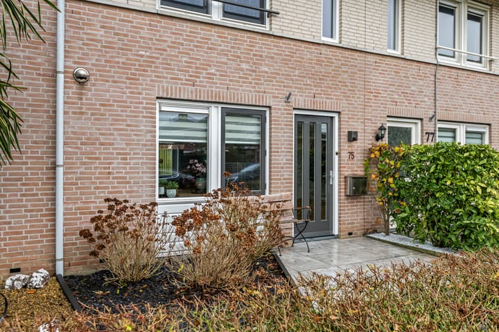 Photo 3 of A.H.H. Tolhuisenstraat 75