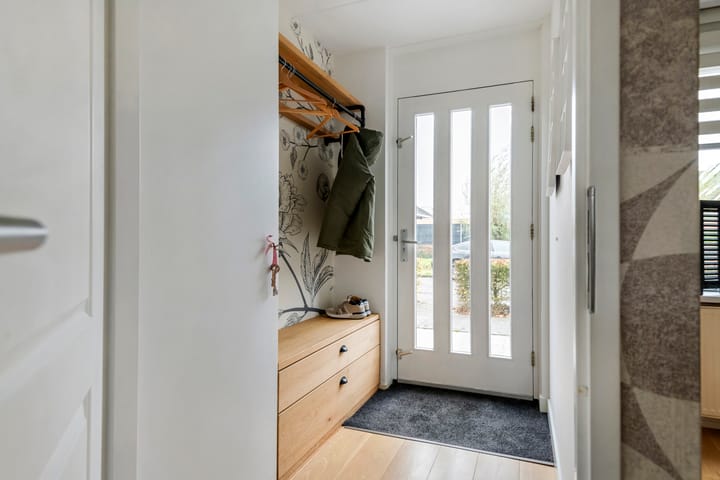 Photo 4 of A.H.H. Tolhuisenstraat 75