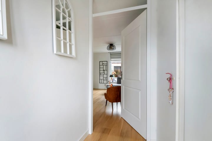 Photo 5 of A.H.H. Tolhuisenstraat 75