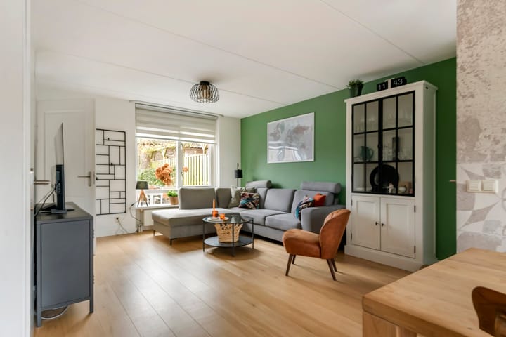 Photo 7 of A.H.H. Tolhuisenstraat 75