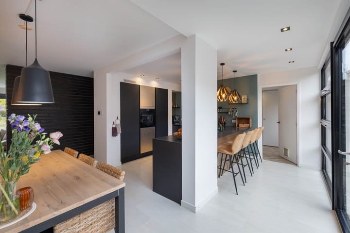 Foto 6 van Van Coeverdenstraat 5