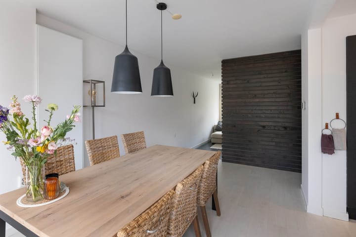 Foto 11 van Van Coeverdenstraat 5