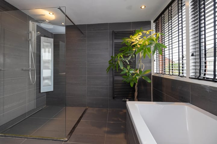 Foto 21 van Van Coeverdenstraat 5