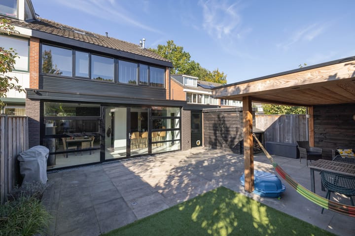 Foto 32 van Van Coeverdenstraat 5