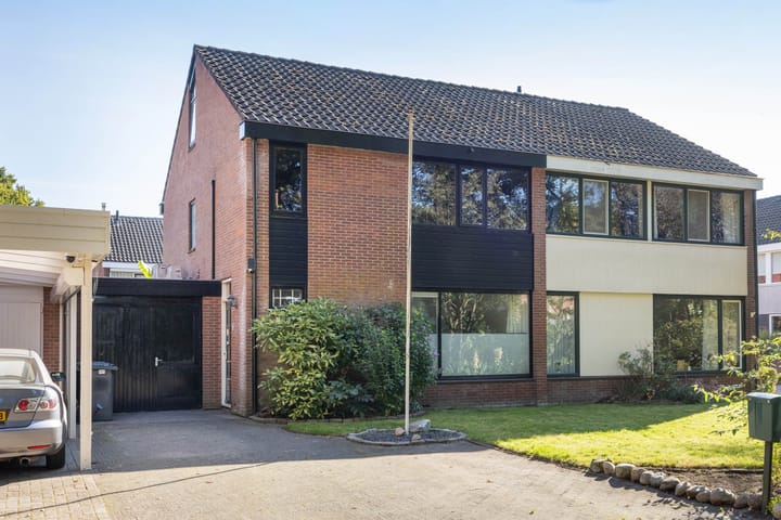 Foto 39 van Van Coeverdenstraat 5