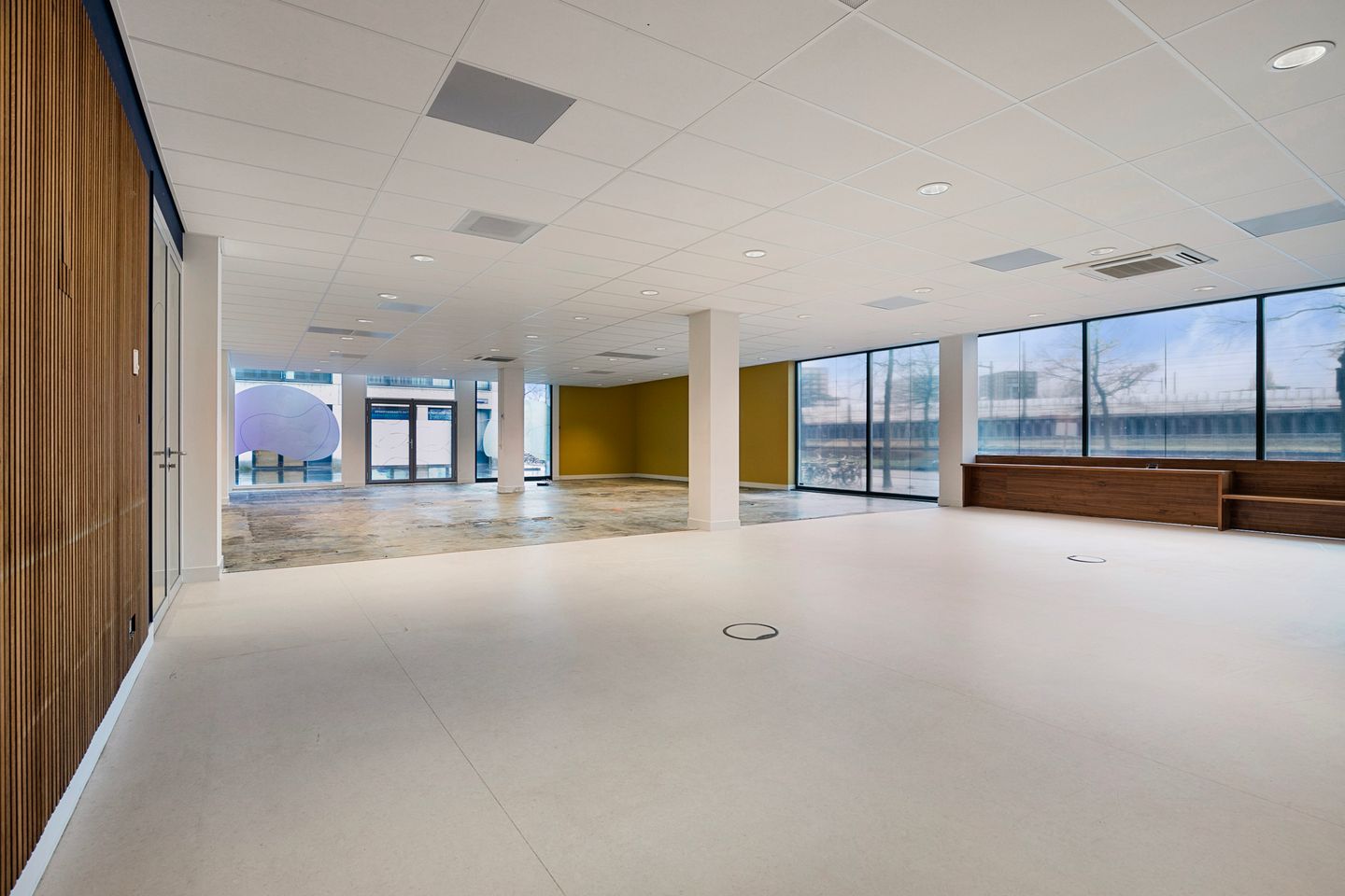 Bekijk foto 4 van Purperhoedenveem 11