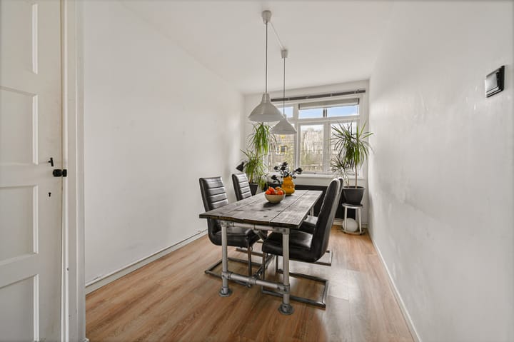 Photo 14 of Von Geusaustraat 85