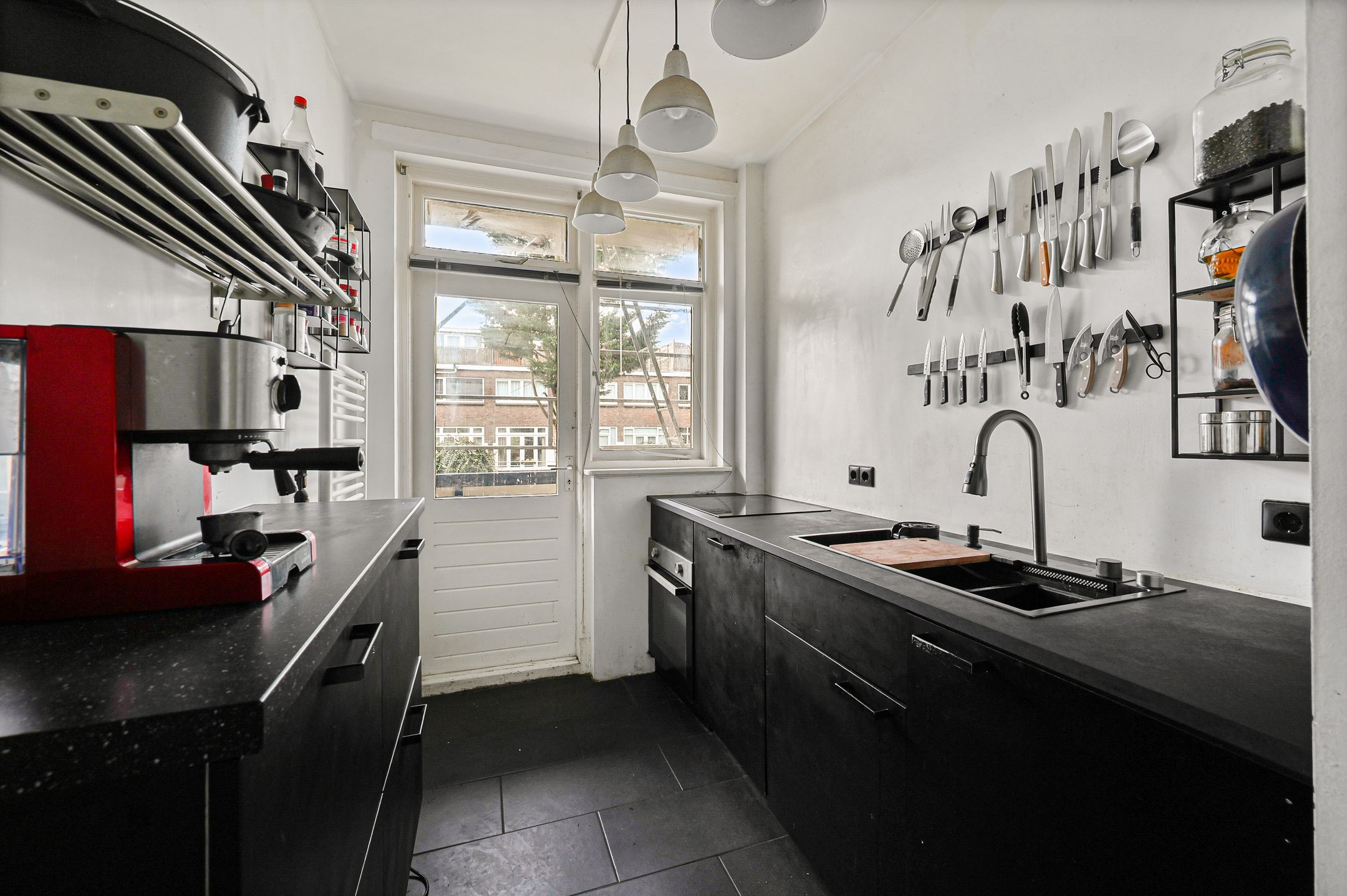 Photo 18 of Von Geusaustraat 85