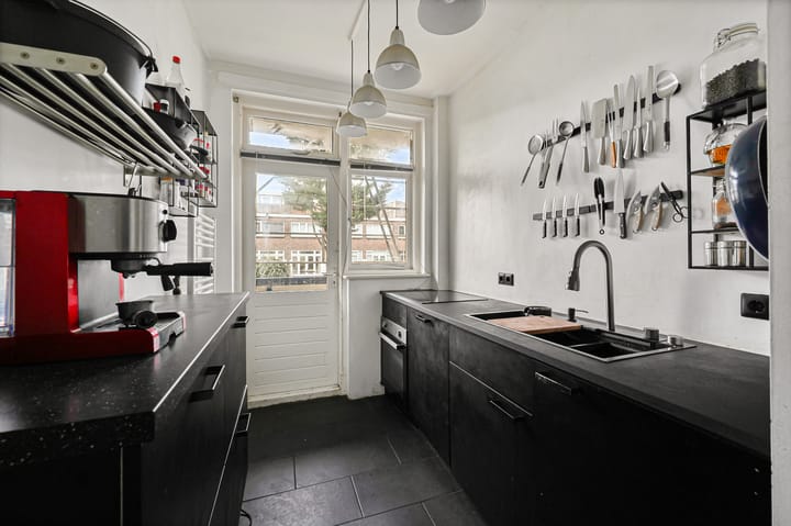 Photo 18 of Von Geusaustraat 85