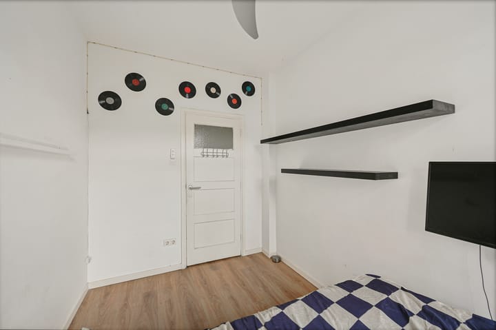 Photo 23 of Von Geusaustraat 85