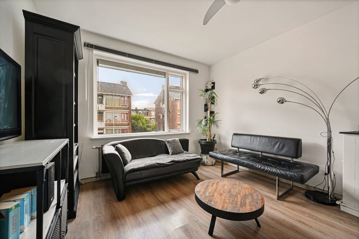 Photo 13 of Von Geusaustraat 85