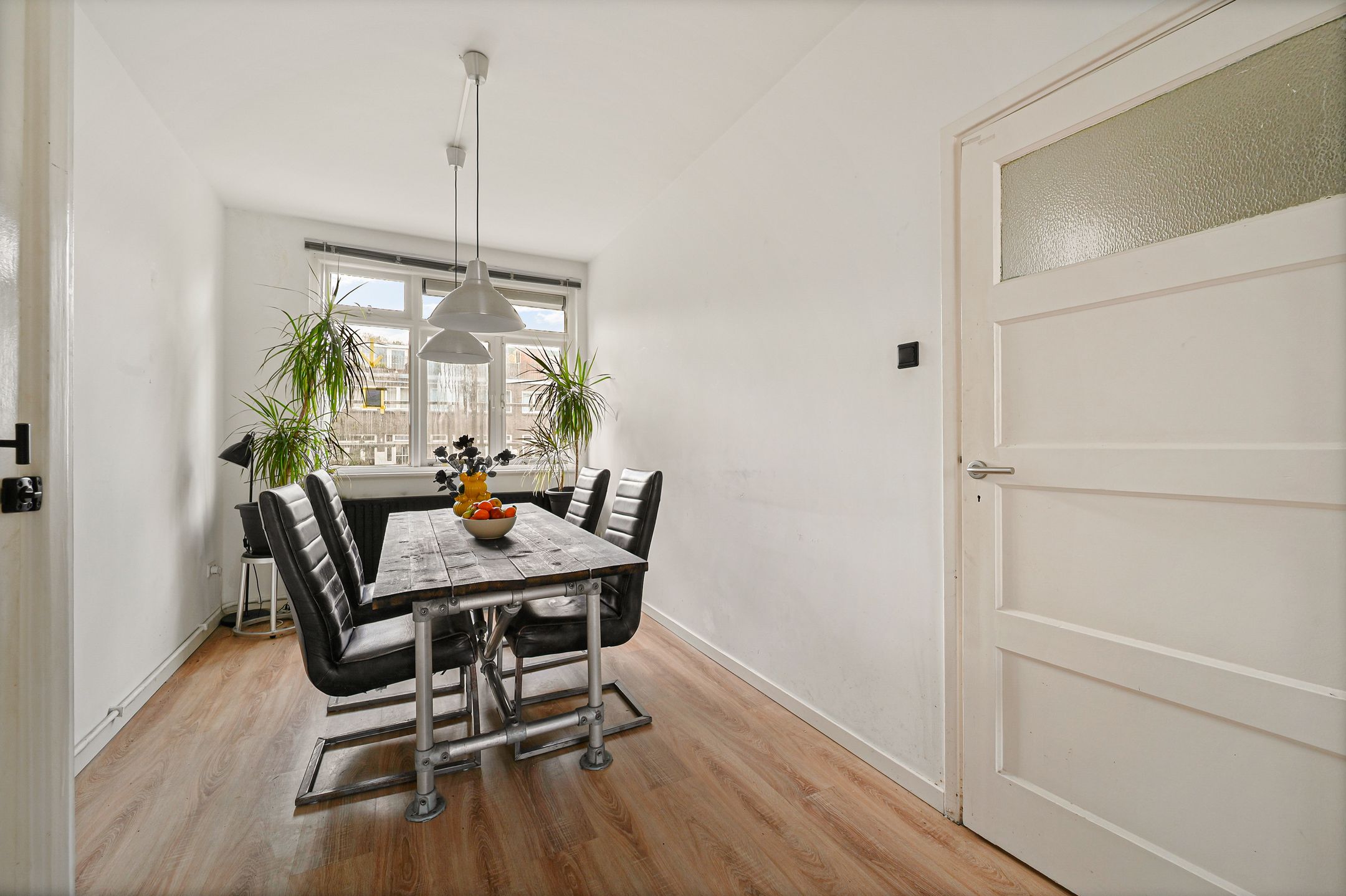 Photo 15 of Von Geusaustraat 85