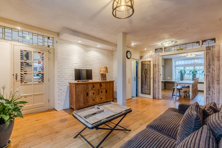 Photo 8 of Iepenstraat 12