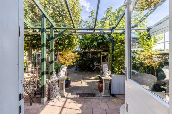 Photo 35 of Iepenstraat 12