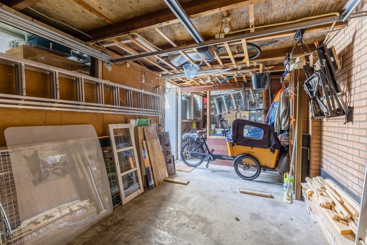 Photo 46 of Iepenstraat 12