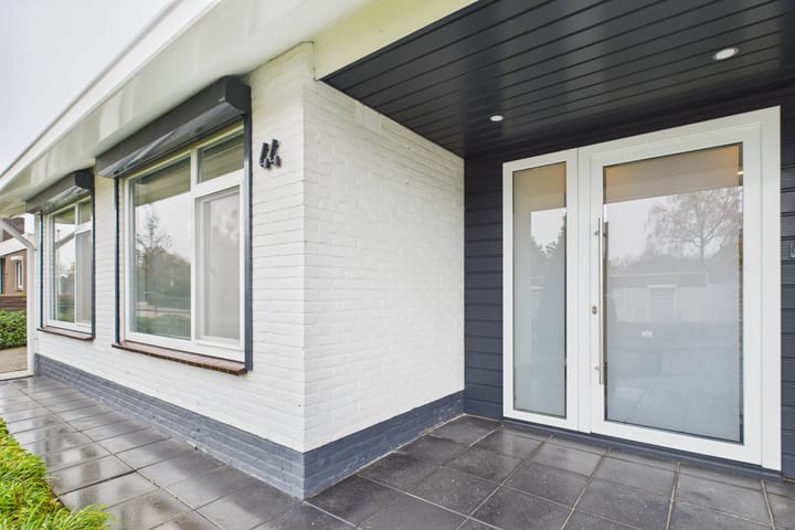 Photo 8 of Zuidsingel 44