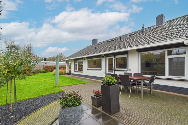 Photo 47 of Zuidsingel 44