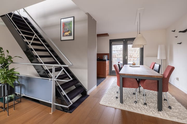 Foto 19 van James Stewartstraat 65