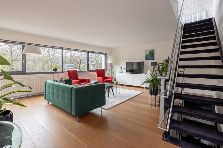 Foto 28 van James Stewartstraat 65